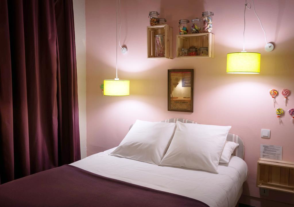 Hotel Auberge Des Remparts Laval  Luaran gambar